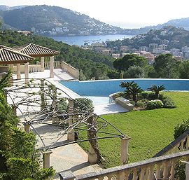 Swimming Pool in Außenbereichen